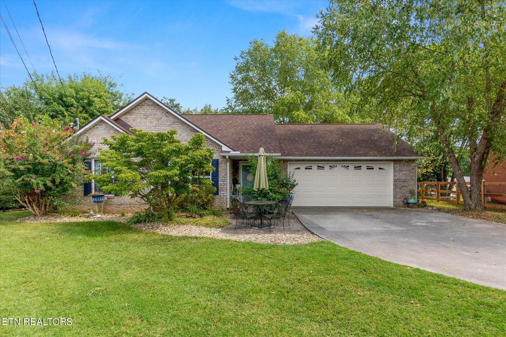 Photo of 6738 Puritan Lane, Corryton, TN 37721 (MLS # 1274376)