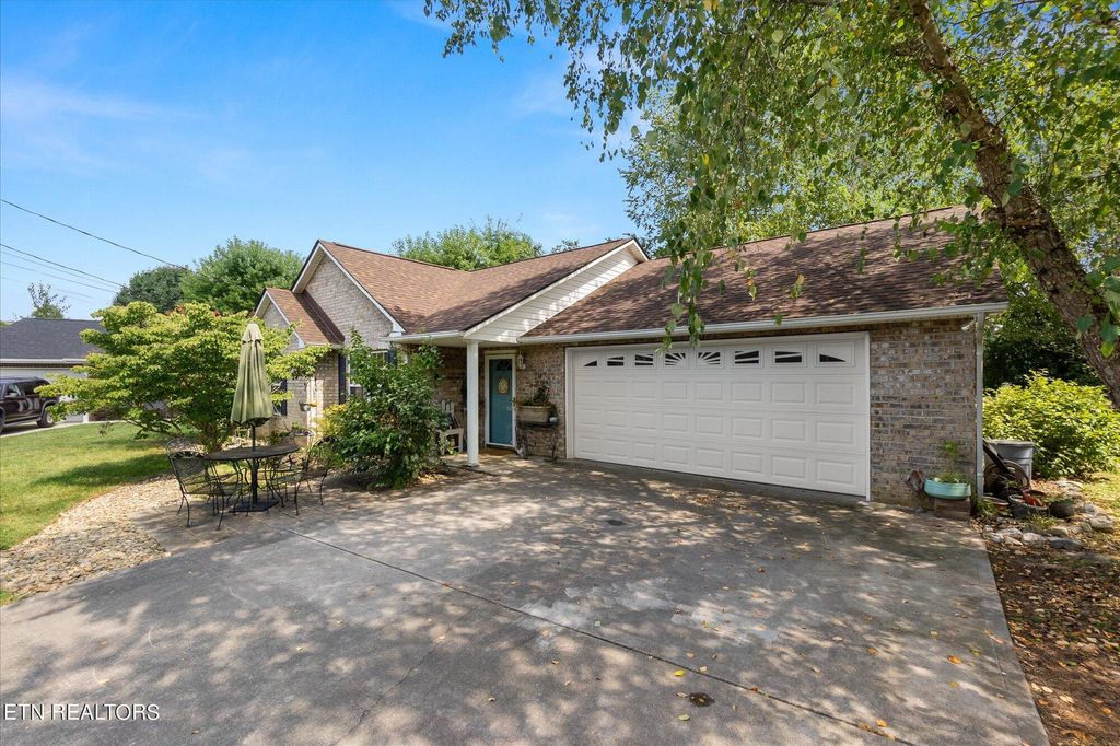 Photo of 6738 Puritan Lane, Corryton, TN 37721 (MLS # 1274376)