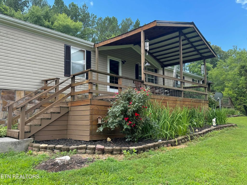 Photo of 1262 Tom Garrison Rd, Evensville, TN 37332 (MLS # 1348200)