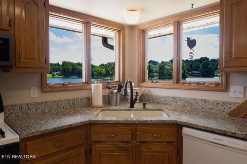 Tiny photo for 8819 Cherokee Tr, Crossville, TN 38572 (MLS # 1349645)