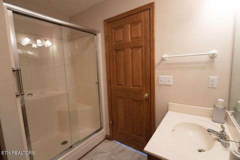 Tiny photo for 8819 Cherokee Tr, Crossville, TN 38572 (MLS # 1349645)
