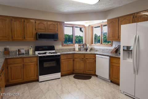 Tiny photo for 8819 Cherokee Tr, Crossville, TN 38572 (MLS # 1349645)