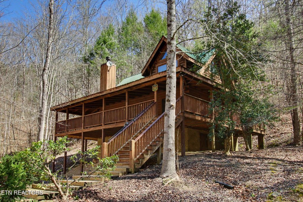 Photo of 2244 Valley Mountain Way #2244 &amp; 2246, Sevierville, TN 37862 (MLS # 1335603)