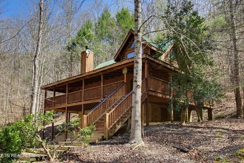 Photo of 2244 Valley Mountain Way #2244 & 2246, Sevierville, TN 37862 (MLS # 1335603)