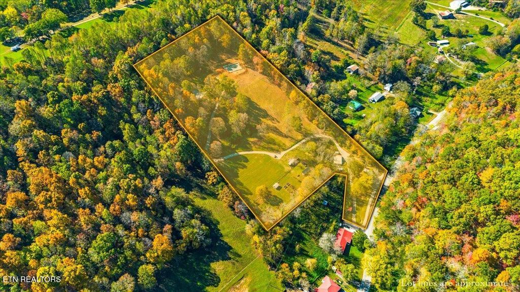 Photo of 2938 Cedar Creek Rd, LaFollette, TN 37766 (MLS # 1321894)