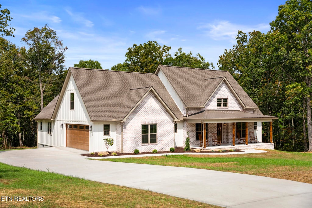 Photo of 309 Katherine Drive, Crossville, TN 38555 (MLS # 1354097)