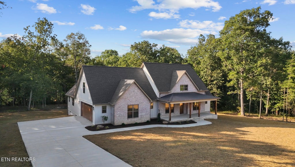 Photo of 309 Katherine Drive, Crossville, TN 38555 (MLS # 1354097)
