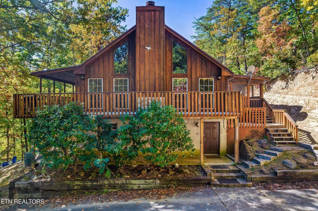 Photo of 2951 Patty View Way, Sevierville, TN 37862 (MLS # 1332450)