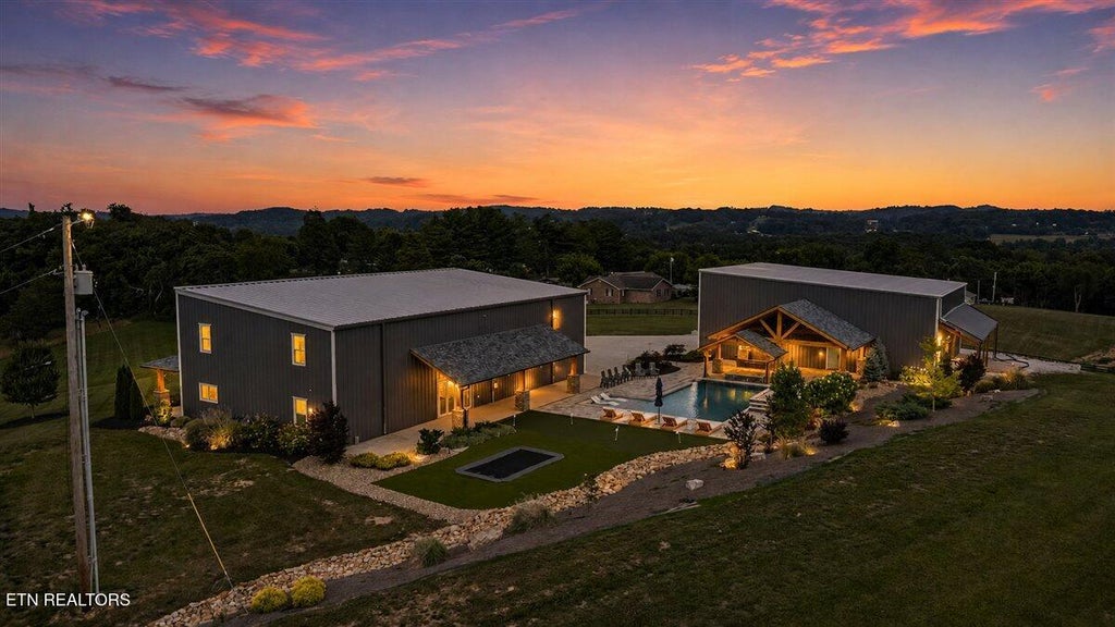 Photo of 149 Island Ford Rd, Jacksboro, TN 37757 (MLS # 1345728)