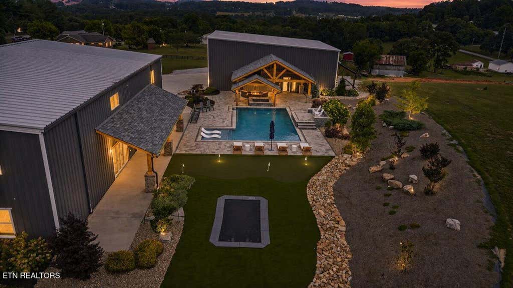 Photo of 149 Island Ford Rd, Jacksboro, TN 37757 (MLS # 1345728)
