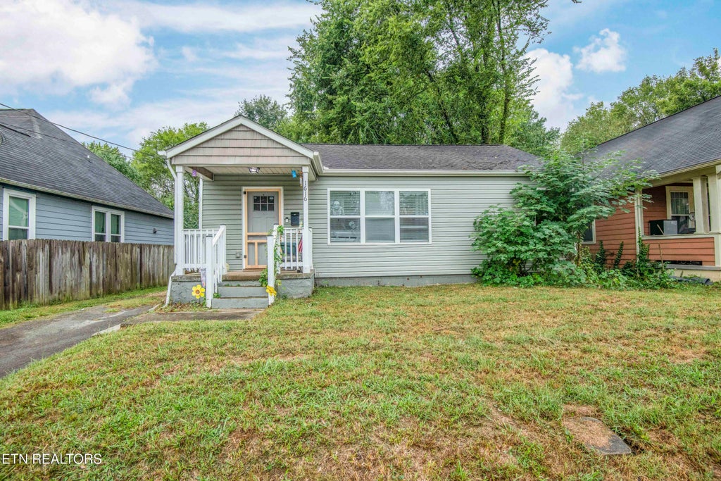 Photo of 1616 Wallace St, Knoxville, TN 37921 (MLS # 1356416)