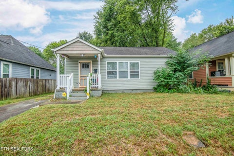 Photo of 1616 Wallace St, Knoxville, TN 37921 (MLS # 1356416)