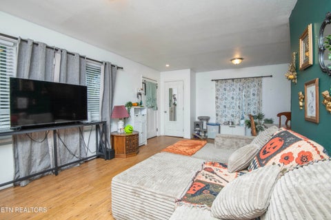 Tiny photo for 1616 Wallace St, Knoxville, TN 37921 (MLS # 1356416)