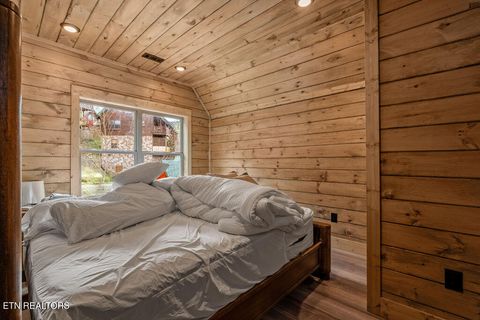 Tiny photo for 2104 Valley Creek Way, Pigeon Forge, TN 37862 (MLS # 1334850)