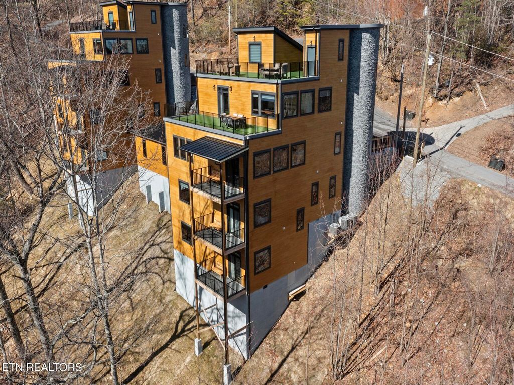 Photo of 1253 Bavarian Way, Gatlinburg, TN 37738 (MLS # 1330815)