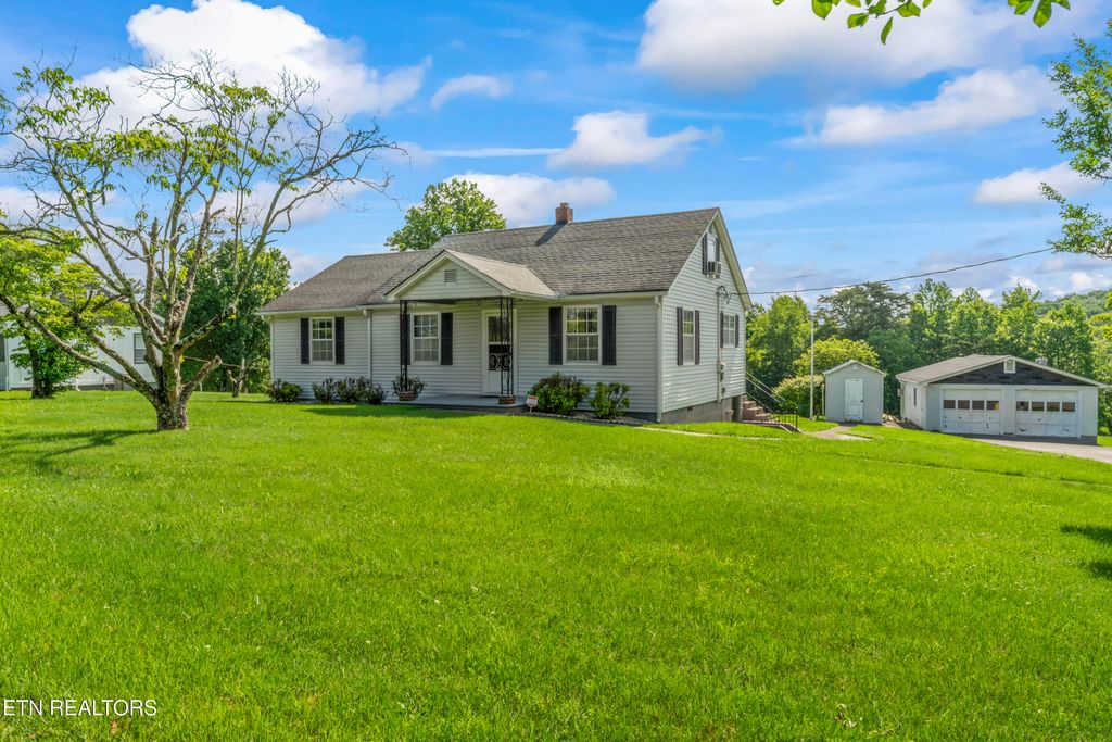Photo of 7518 Clapps Chapel Rd, Corryton, TN 37721 (MLS # 1304853)