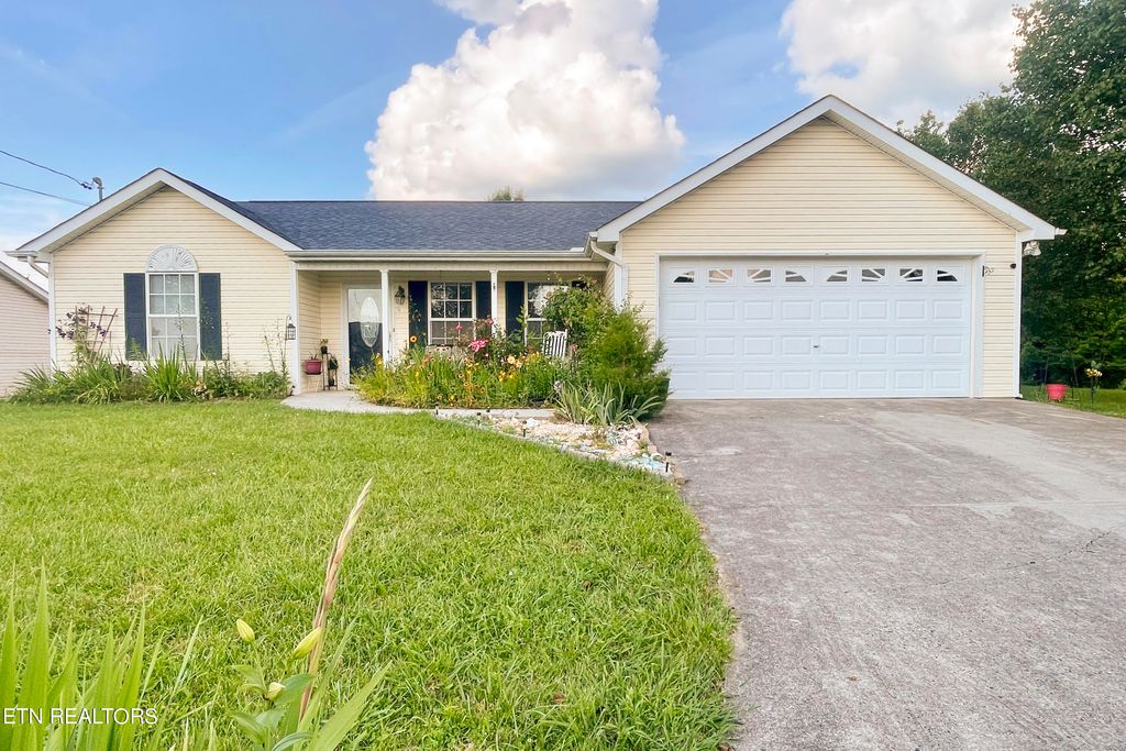 Photo of 7561 Gary White Rd, Corryton, TN 37721 (MLS # 1265076)