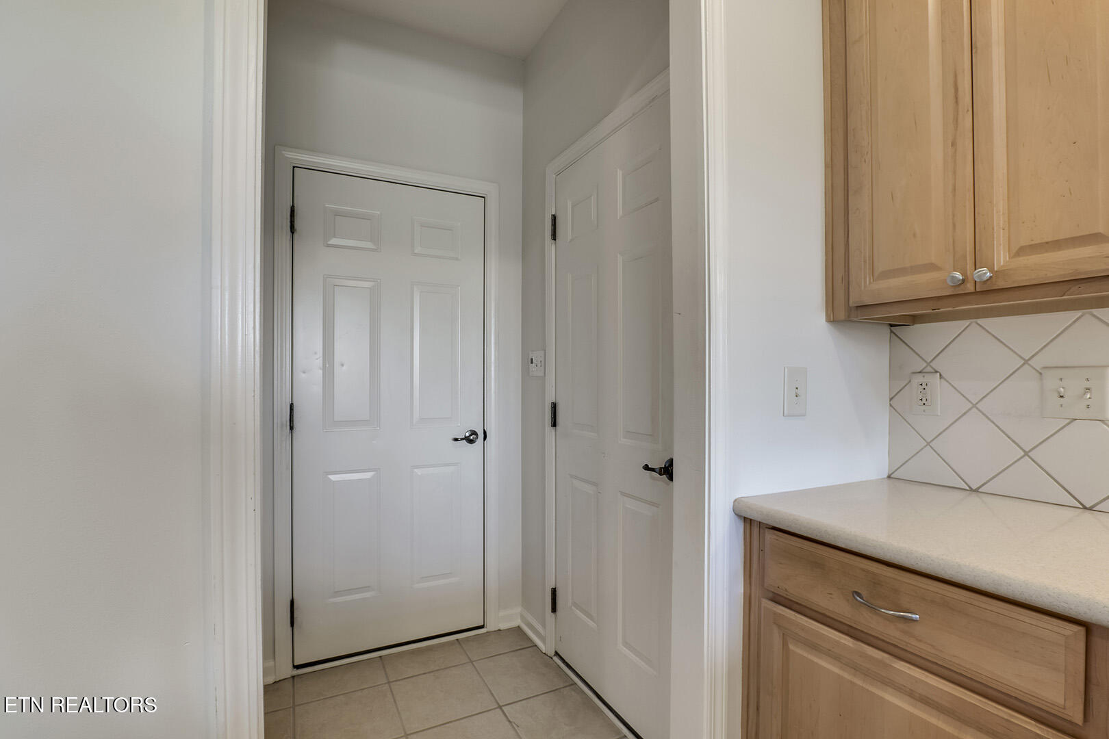 Loudon, Tennessee 37774, United States, 4 Bedrooms Bedrooms, ,3 BathroomsBathrooms,Residential,Active,89310