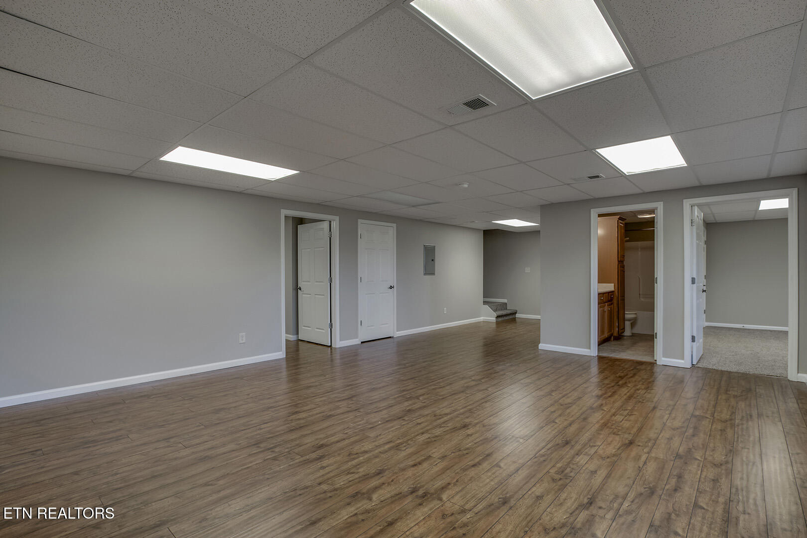 Loudon, Tennessee 37774, United States, 4 Bedrooms Bedrooms, ,3 BathroomsBathrooms,Residential,Active,89310