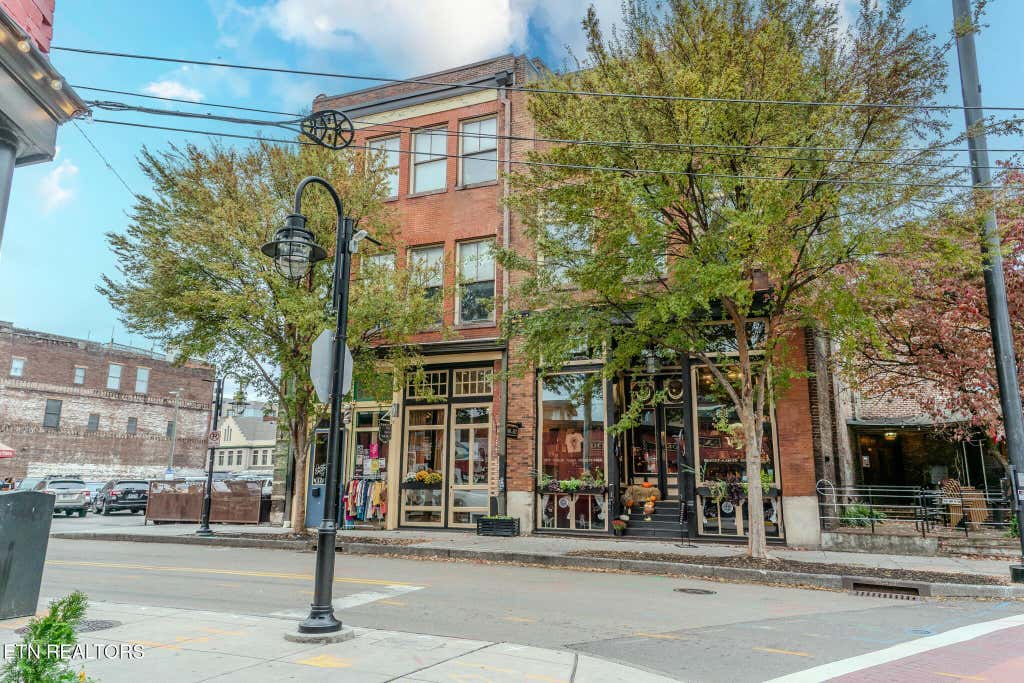 Photo of 105 W Jackson Ave, Knoxville, TN 37902 (MLS # 1353031)