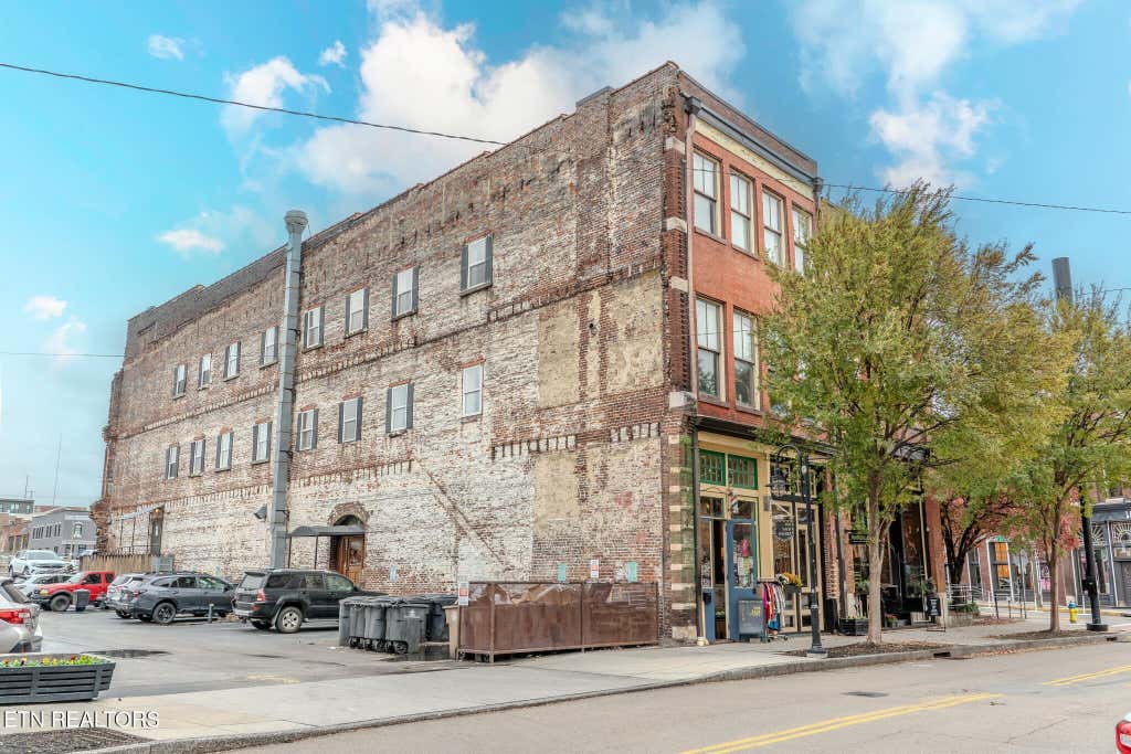 Photo of 105 W Jackson Ave, Knoxville, TN 37902 (MLS # 1353031)