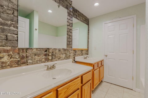 Tiny photo for 105 W Jackson Ave #2, Knoxville, TN 37902 (MLS # 1353031)