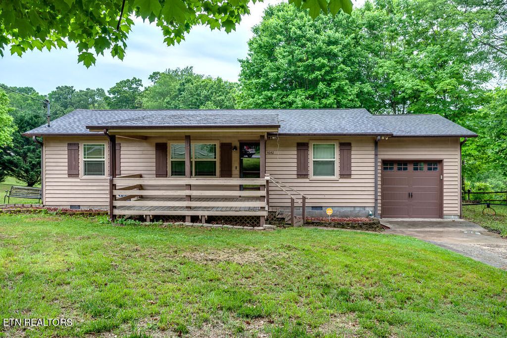 Photo of 4642 Moon Lane, Strawberry Plains, TN 37871 (MLS # 1261748)
