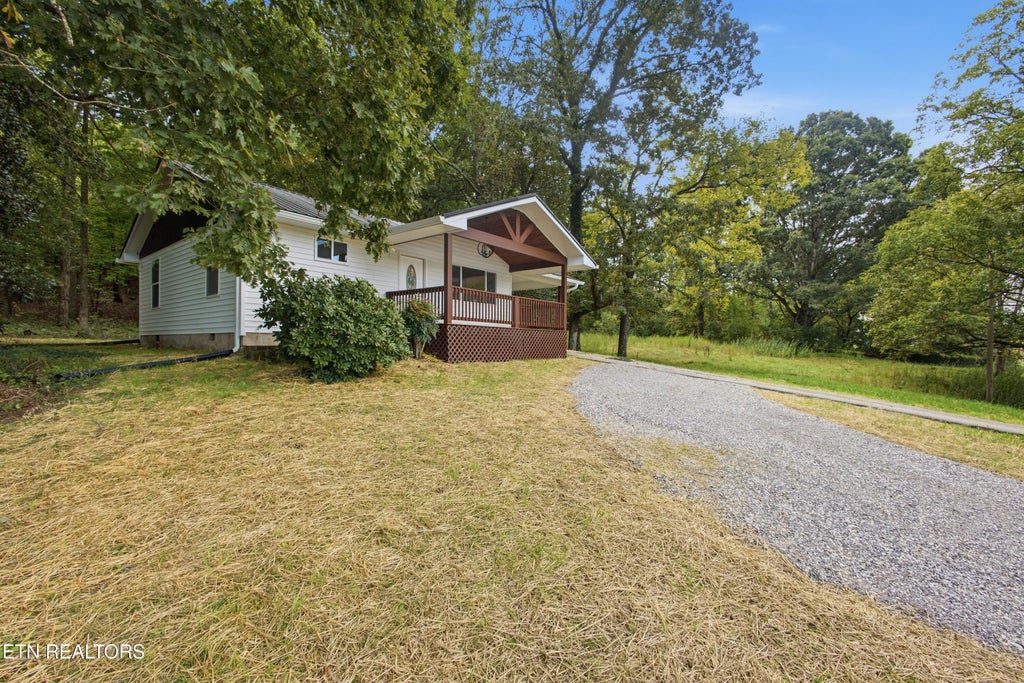 Photo of 25682 Rhea County Hwy, Spring City, TN 37381 (MLS # 1357271)