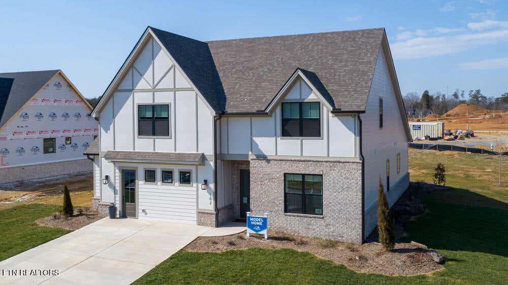 Photo of 102 Clover Circle, Lenoir City, TN 37772 (MLS # 1352617)
