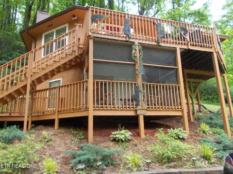 Photo of 1157 Villa Lane Lane, Gatlinburg, TN 37738 (MLS # 1344595)
