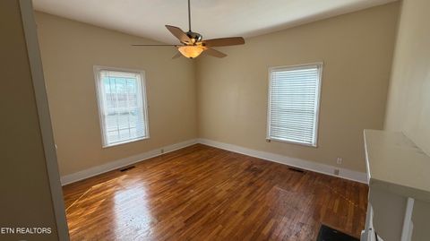 Tiny photo for 521 W 1st Ave, Lenoir City, TN 37771 (MLS # 1329156)