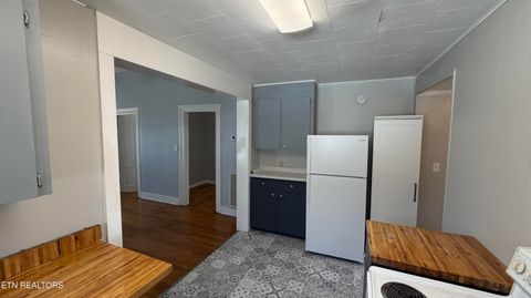 Tiny photo for 521 W 1st Ave, Lenoir City, TN 37771 (MLS # 1329156)