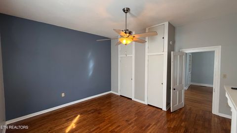 Tiny photo for 521 W 1st Ave, Lenoir City, TN 37771 (MLS # 1329156)