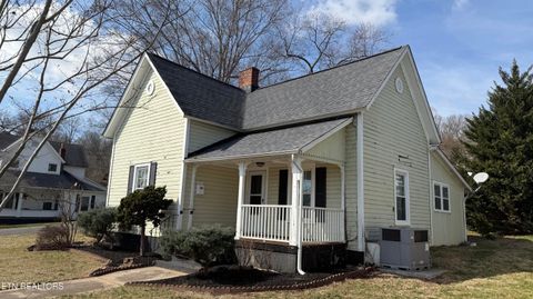 Tiny photo for 521 W 1st Ave, Lenoir City, TN 37771 (MLS # 1329156)