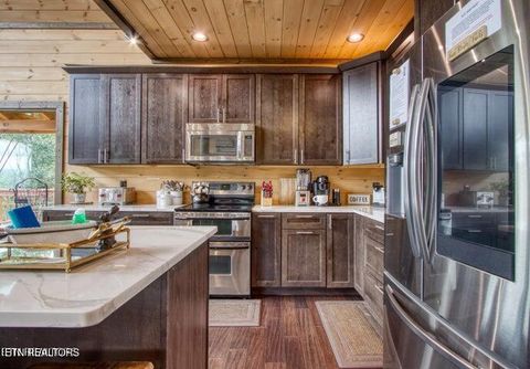 Tiny photo for 1019 Daisy Lane, Gatlinburg, TN 37738 (MLS # 1319157)