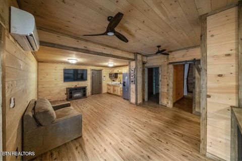 Tiny photo for 1019 Daisy Lane, Gatlinburg, TN 37738 (MLS # 1319157)