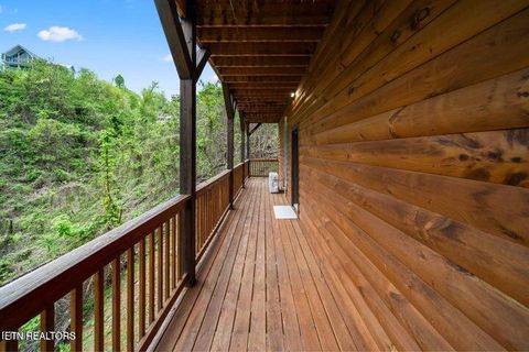 Tiny photo for 1019 Daisy Lane, Gatlinburg, TN 37738 (MLS # 1319157)