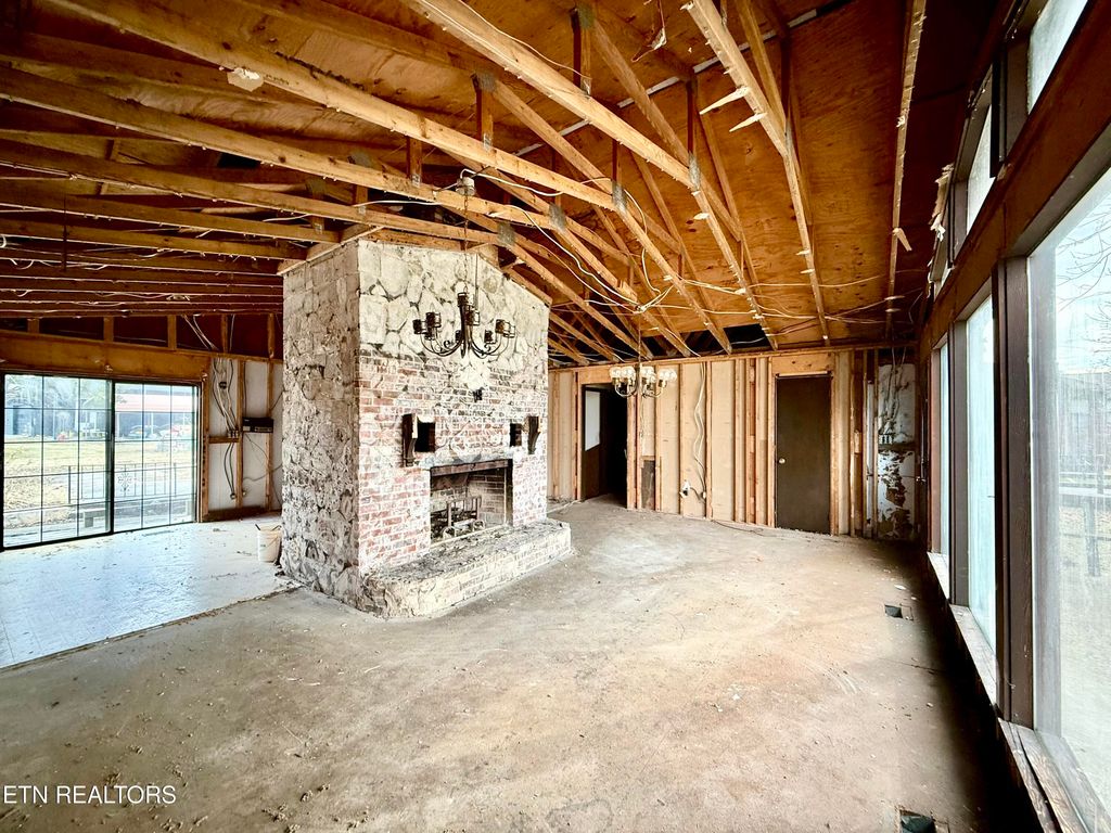 Photo of 842 Collie Cove Court, Friendsville, TN 37737 (MLS # 1324483)