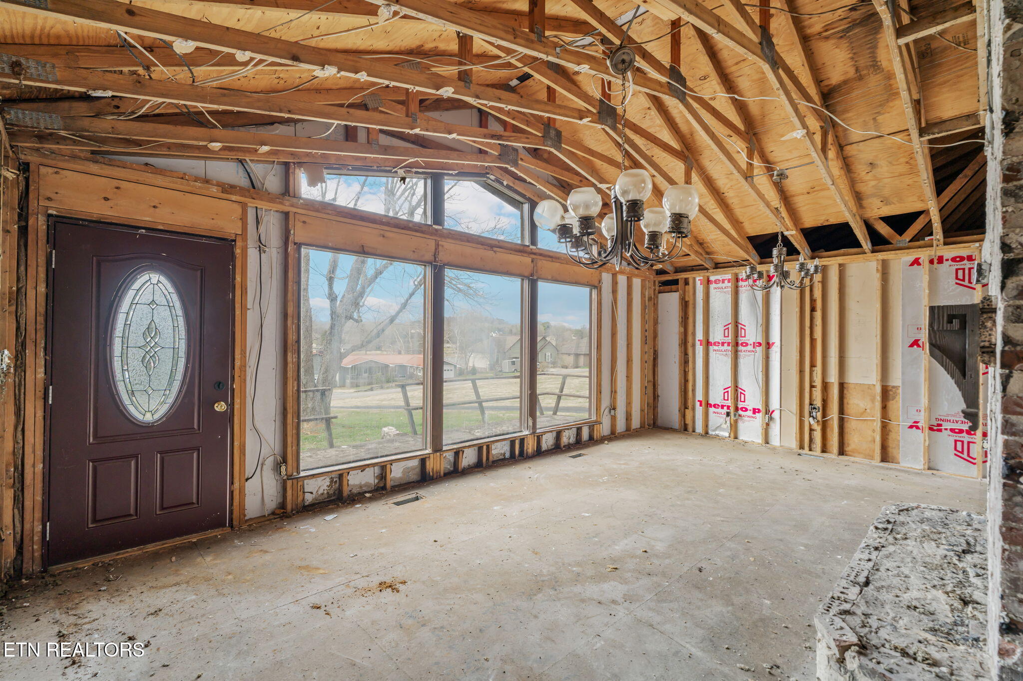 842 Collie Cove Court