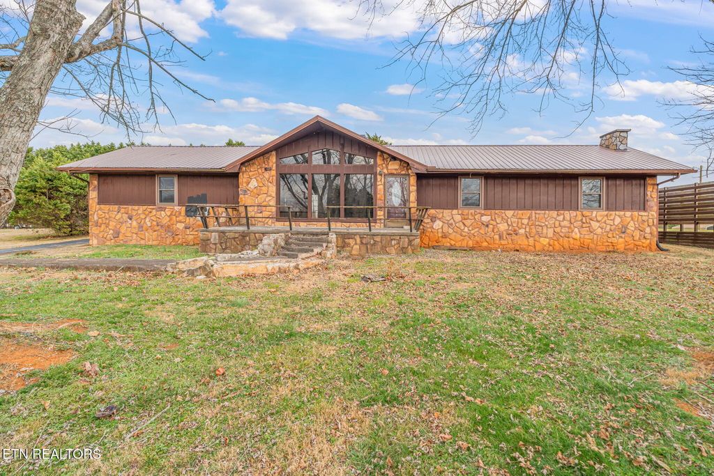 Photo of 842 Collie Cove Court, Friendsville, TN 37737 (MLS # 1324483)