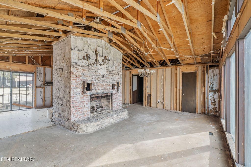 Photo of 842 Collie Cove Court, Friendsville, TN 37737 (MLS # 1324483)