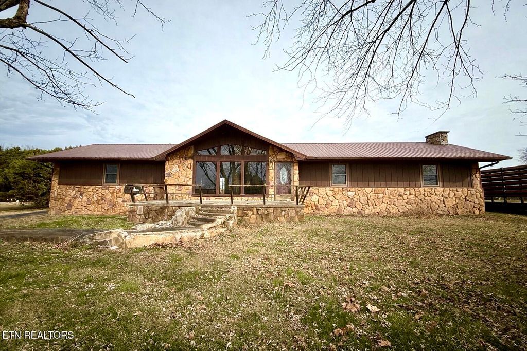 Photo of 842 Collie Cove Court, Friendsville, TN 37737 (MLS # 1324483)