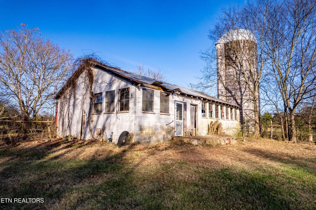 Photo of 11360 Roberson Springs Road Rd, Loudon, TN 37774 (MLS # 1322483)