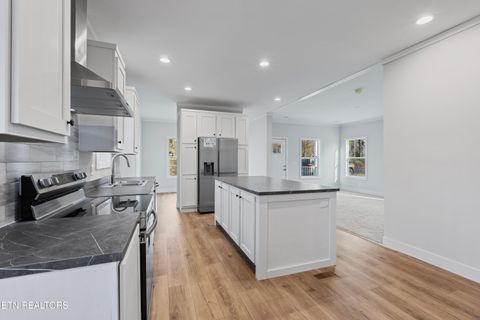 Tiny photo for 1020 Fuller Ave, Knoxville, TN 37915 (MLS # 1326295)