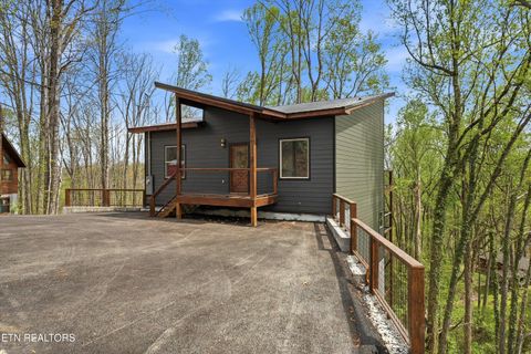 Tiny photo for 640 Carter Plaza, Gatlinburg, TN 37738 (MLS # 1336248)