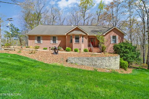 10 Claremont Circle Fairfield Glade TN 38558