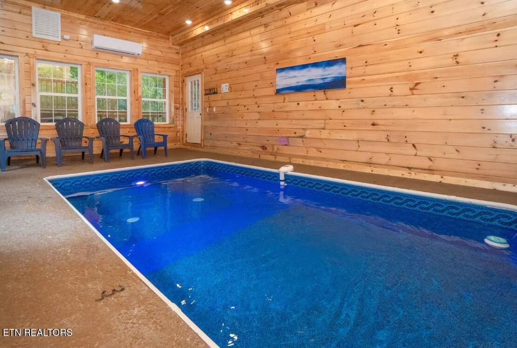 Photo of 4355 Forest Ridge Way, Pigeon Forge, TN 37863 (MLS # 1333680)