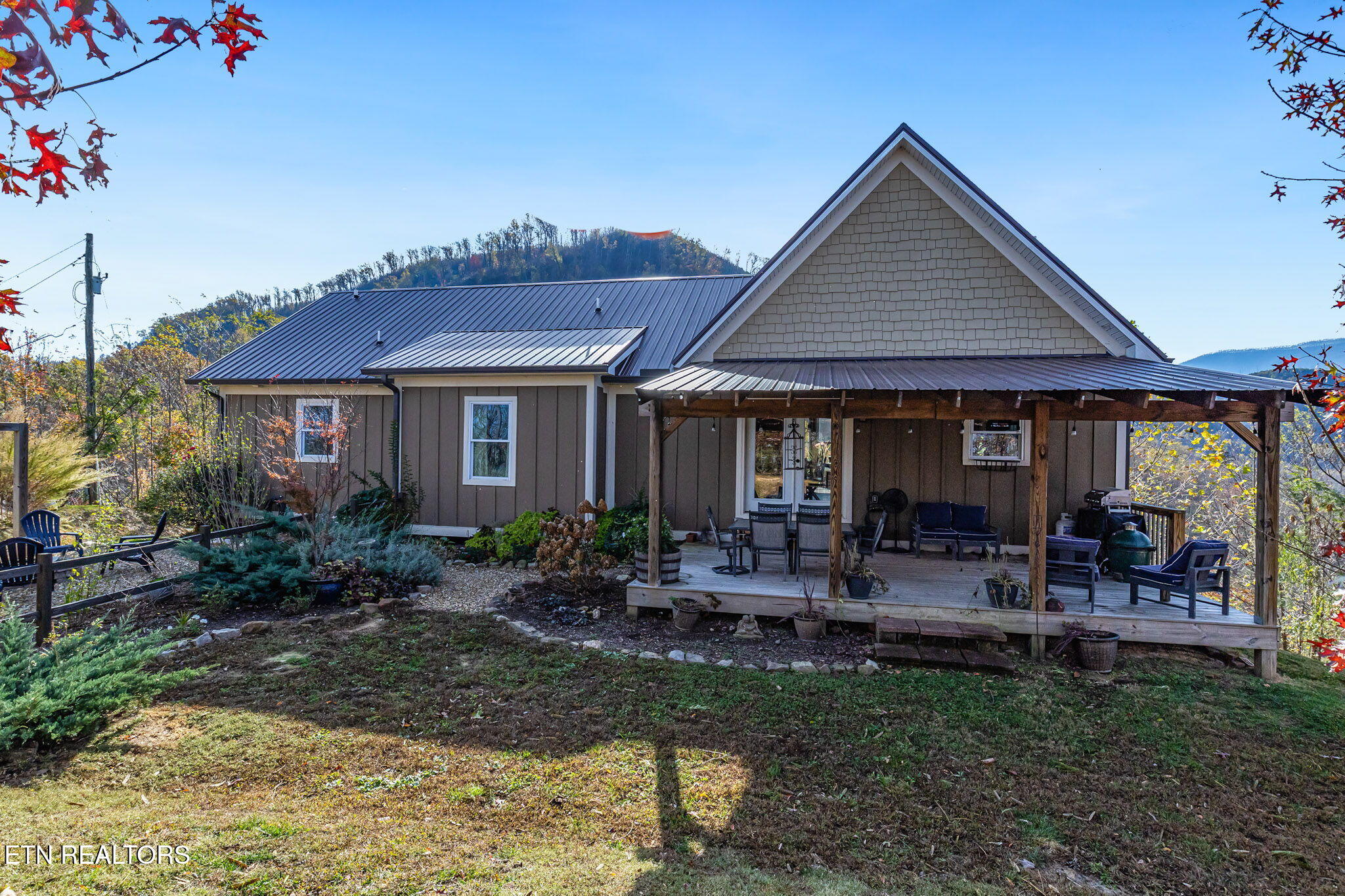 835 Perry Drive