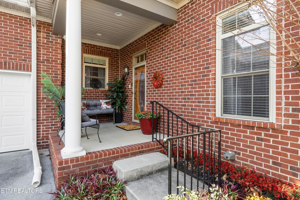 Photo of 1892 Mountain Drive, Lenoir City, TN 37772 (MLS # 1332615)