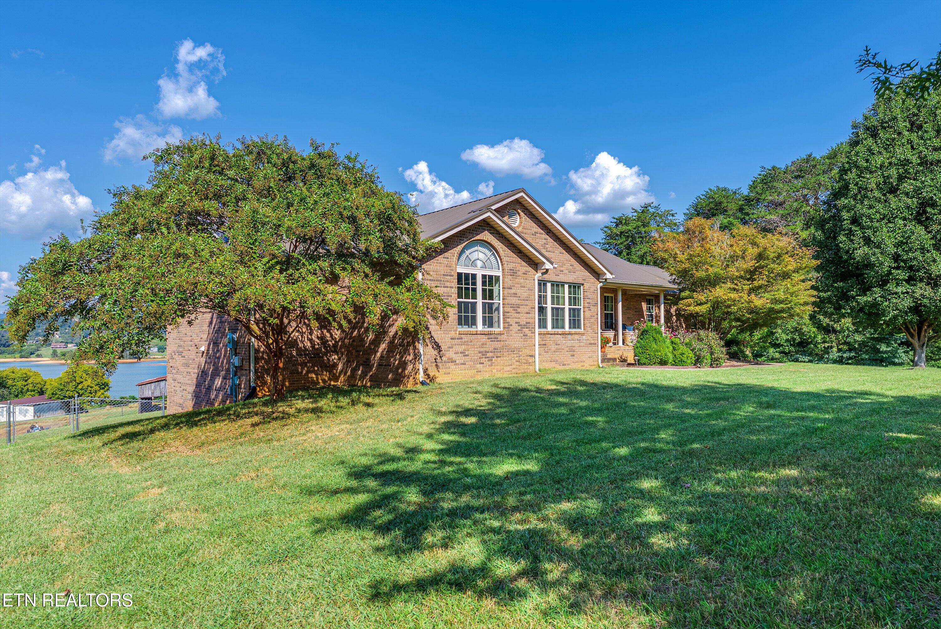 1789 Tater Hill Rd
